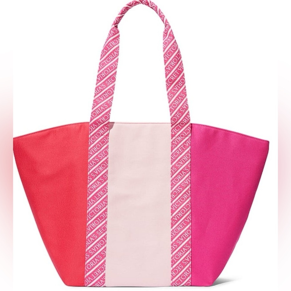 NWT Victoria’s Secret tote 👜